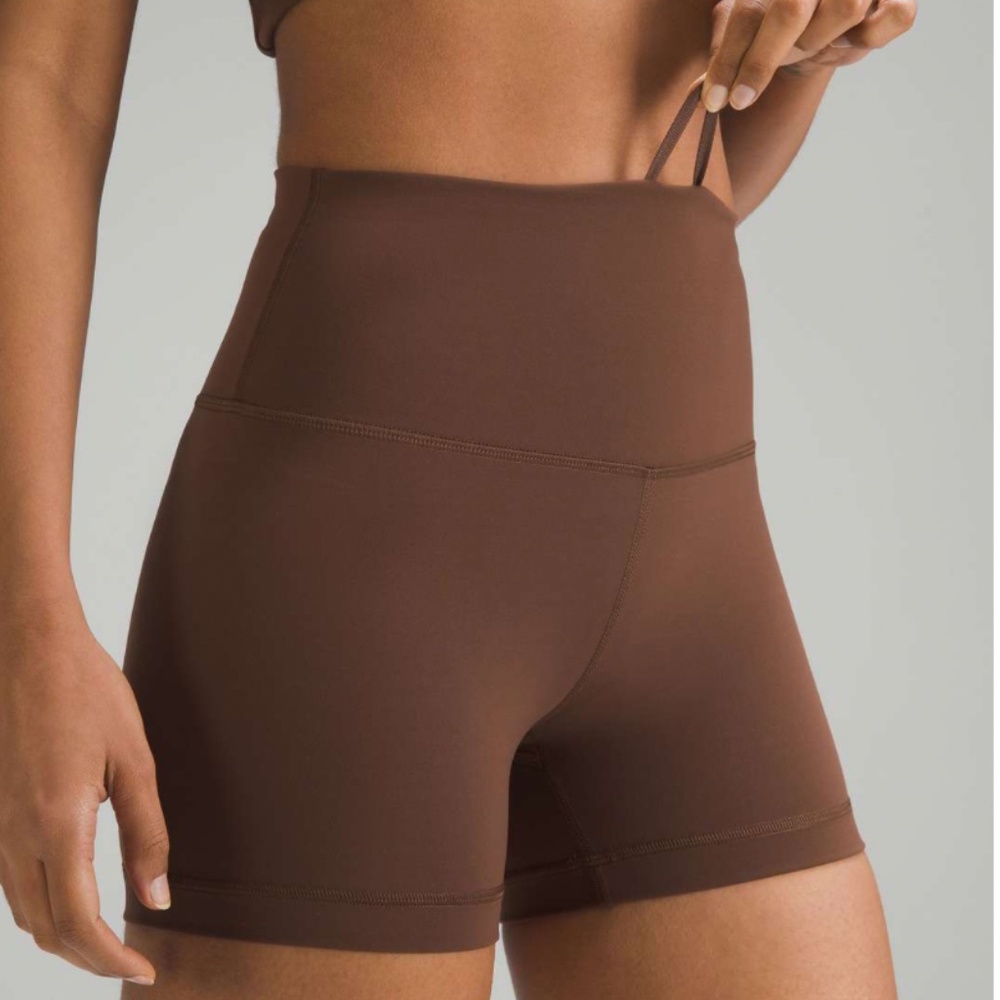Lululemon Wunder Train High-Rise Short 4"